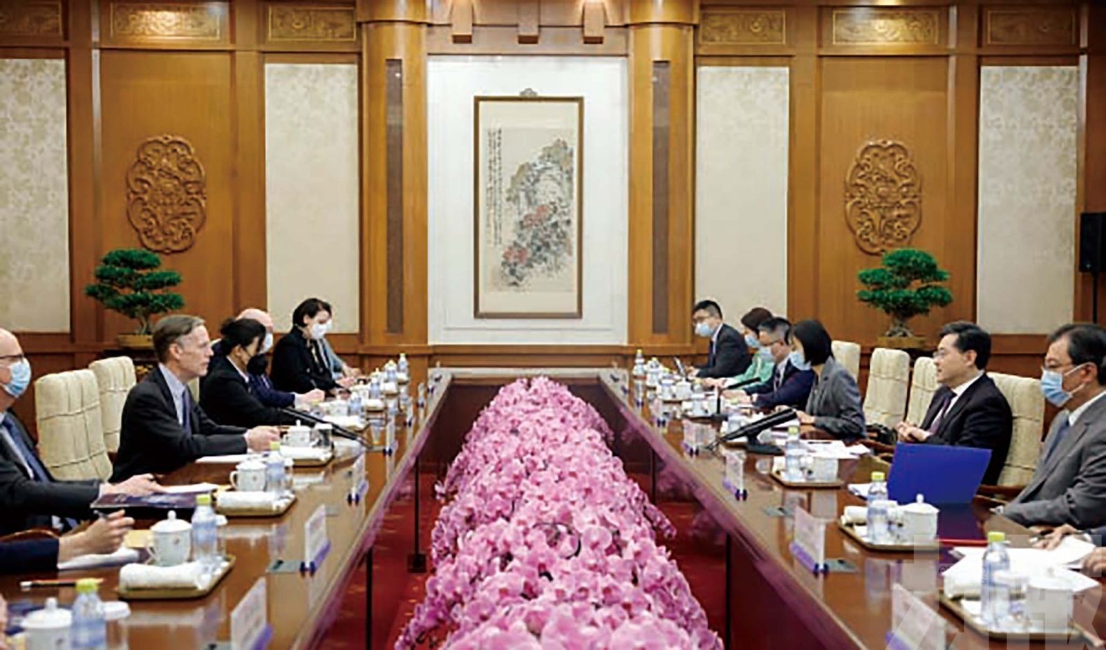 秦剛會見伯恩斯冀美方深刻反思