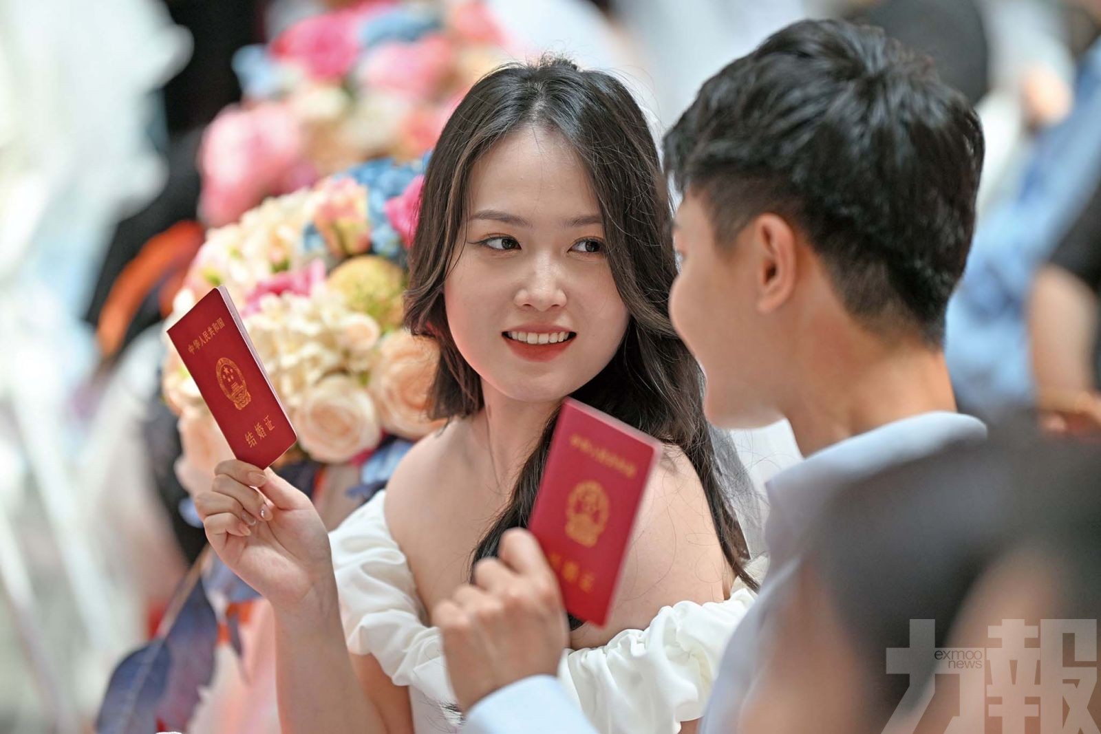 內地上半年343萬對新人結婚