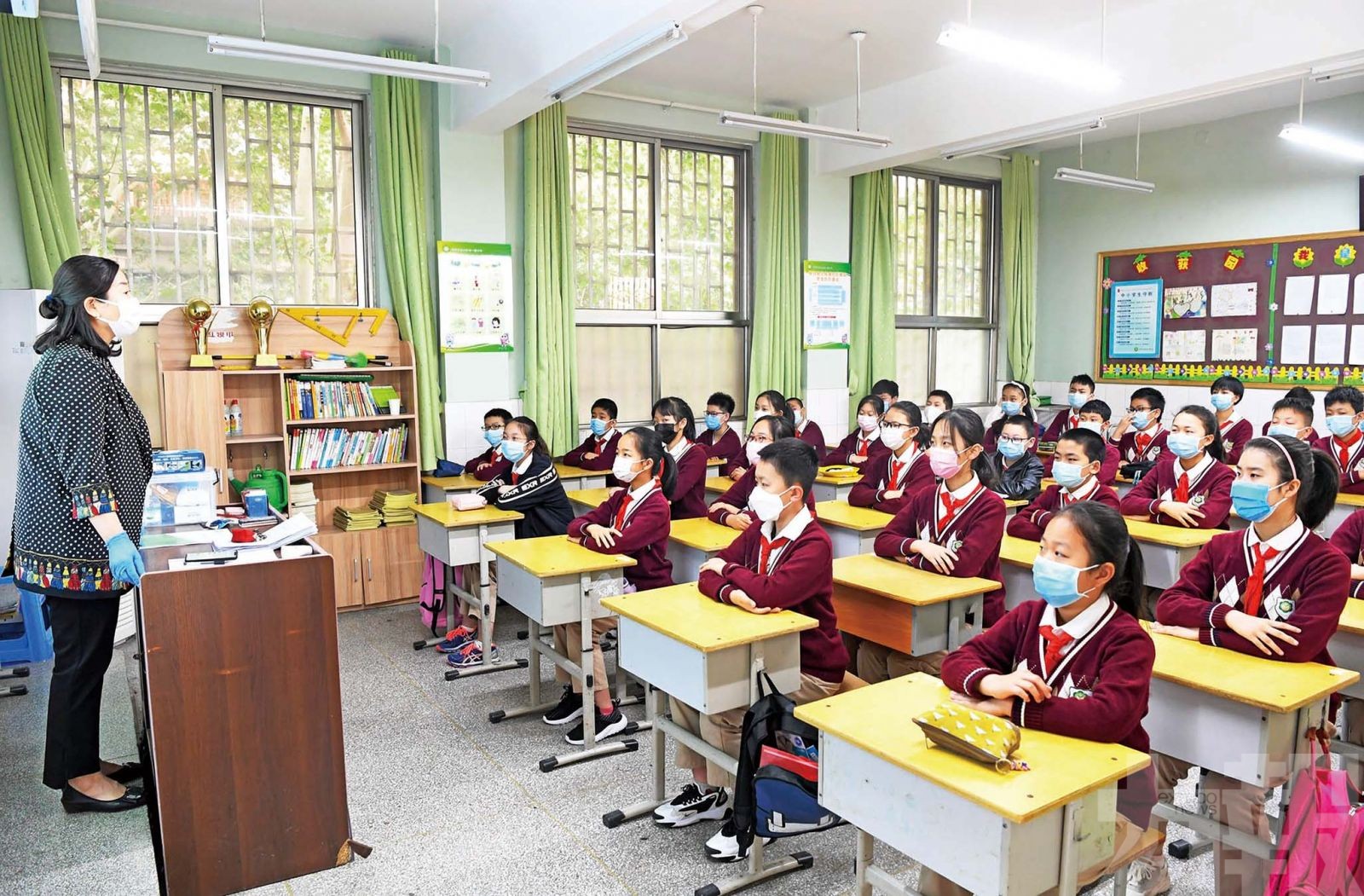 內地逾一億學生開學復課