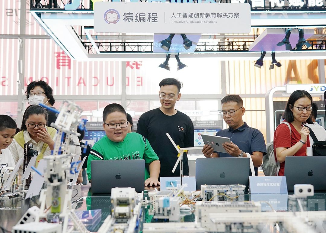 中國目標明年5G手機出貨佔85%