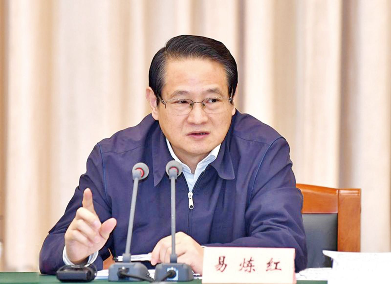 劉奇辭去江西省長職務