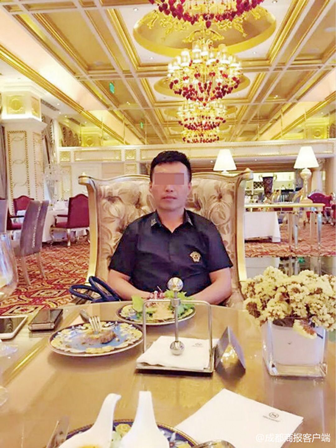 川男扮澳門賭場大亨