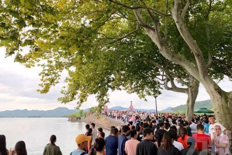 國慶各地景區爆人潮