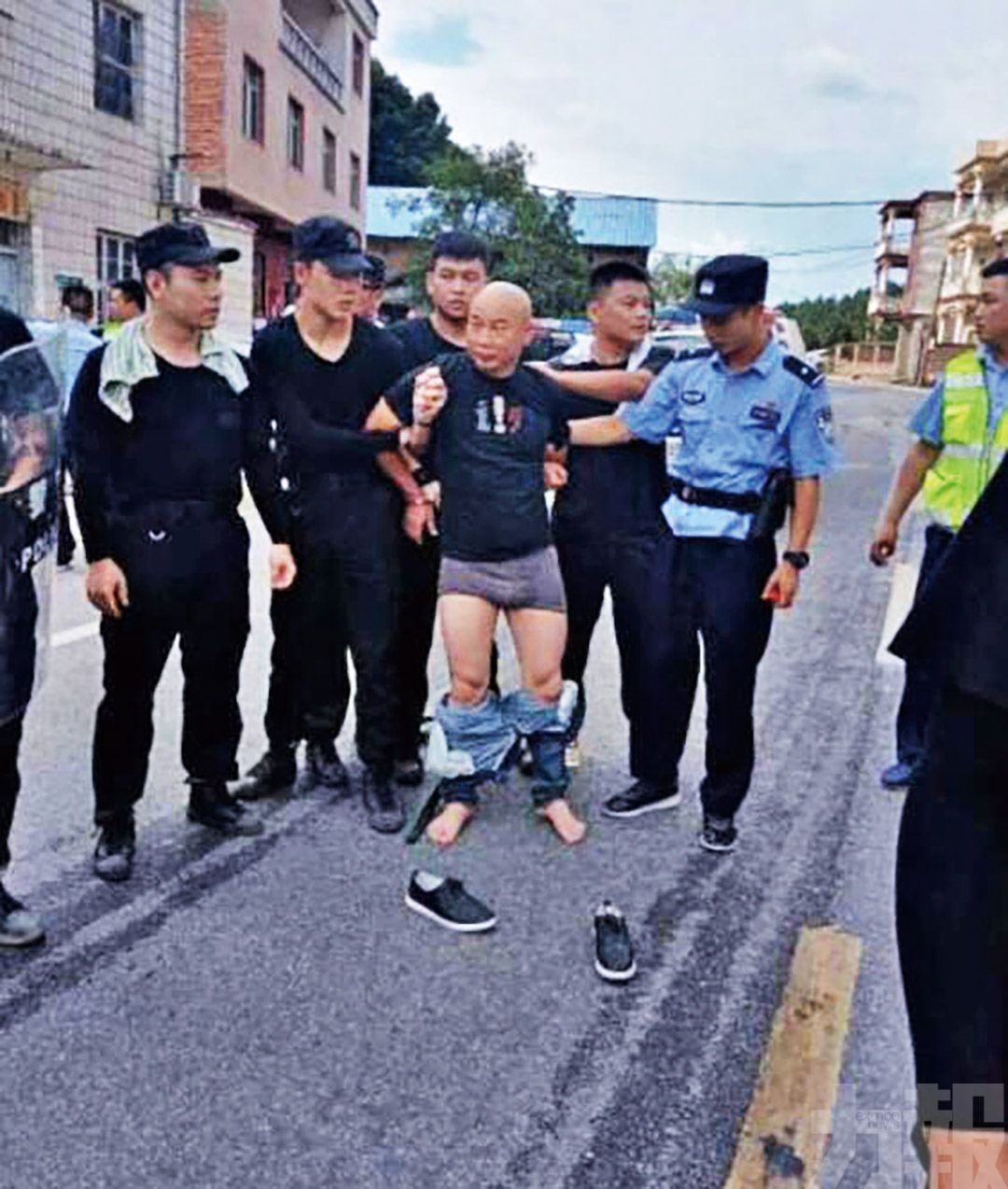 數千警力連日地毯式搜山