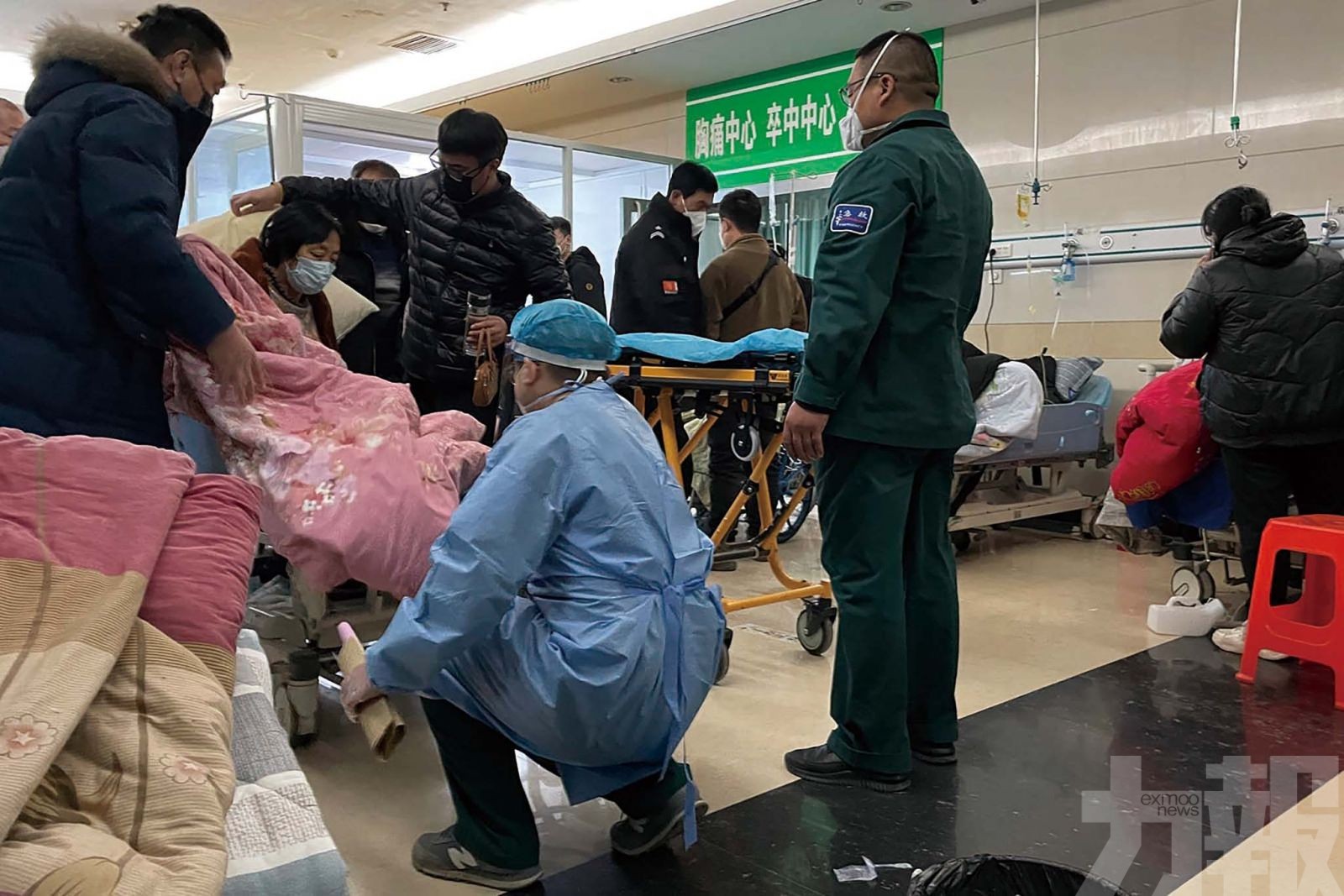 北京醫院人滿為患如「戰場」