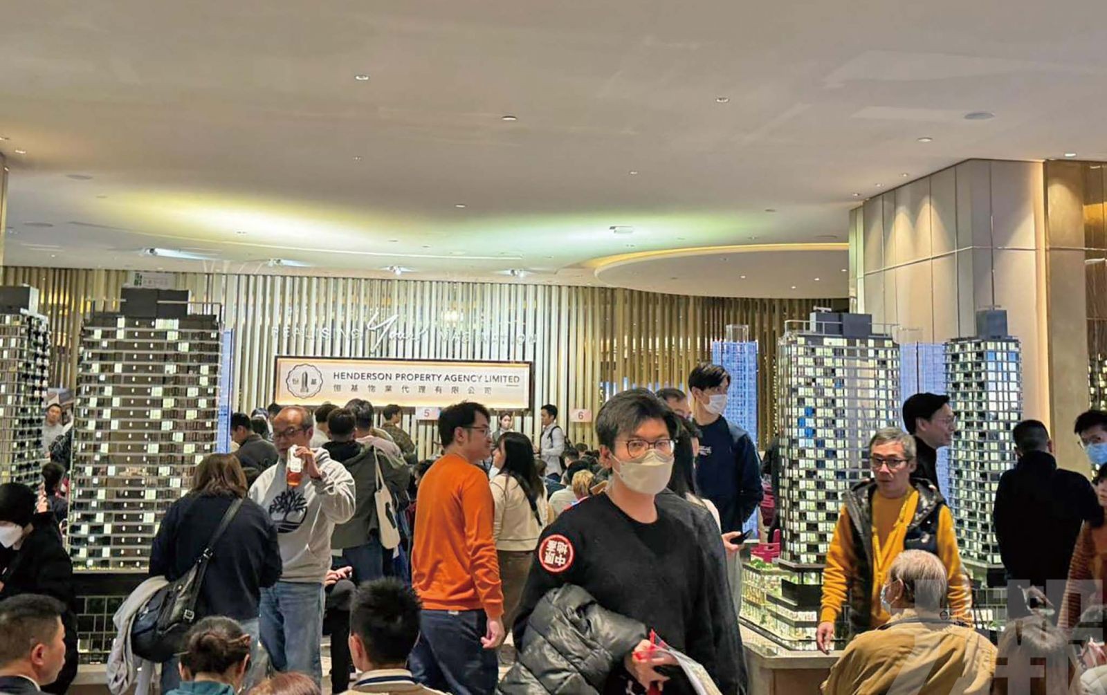 香港樓市「撤辣」後首個周末