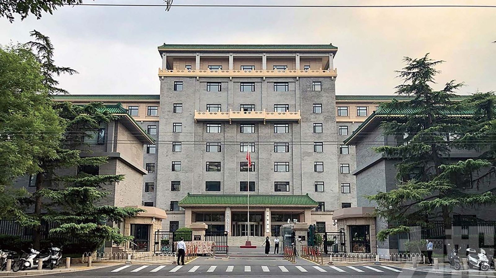 內地經濟延續回升向好態勢
