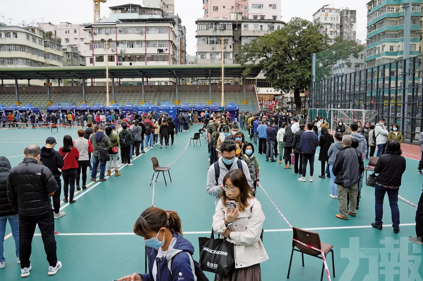 香港新增1,161宗確診創新高
