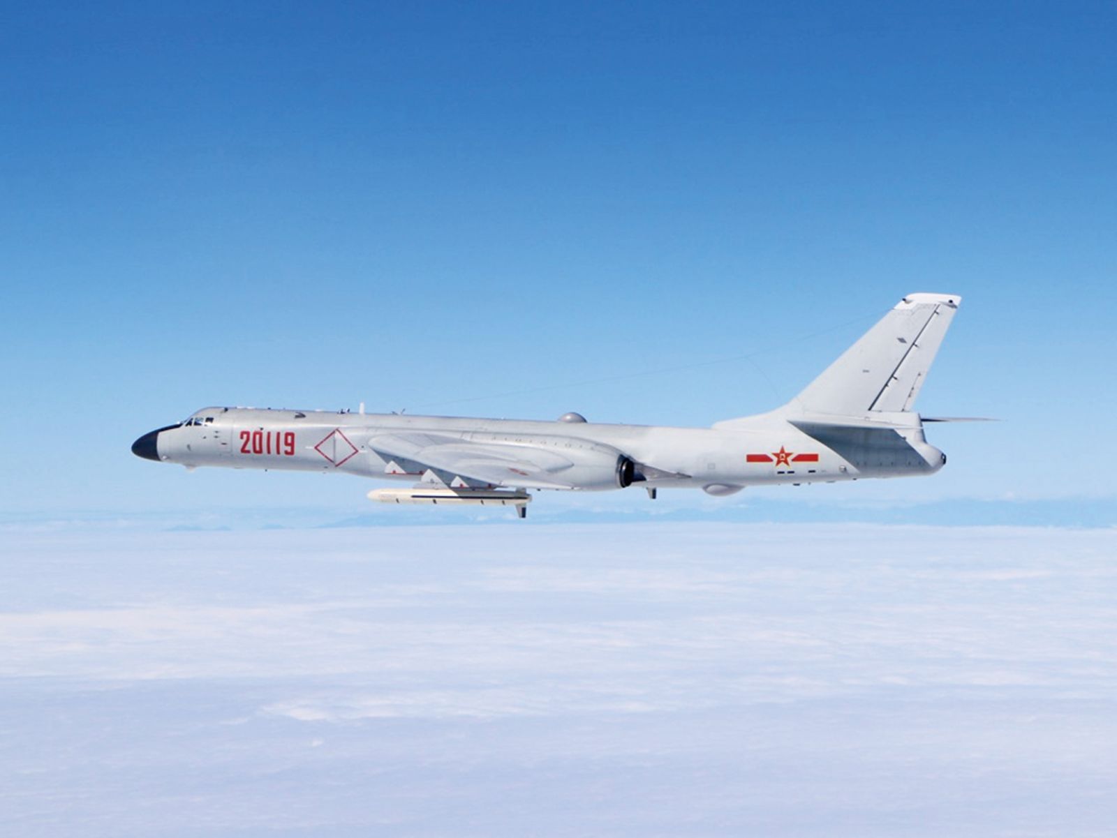 解放軍軍機再繞台