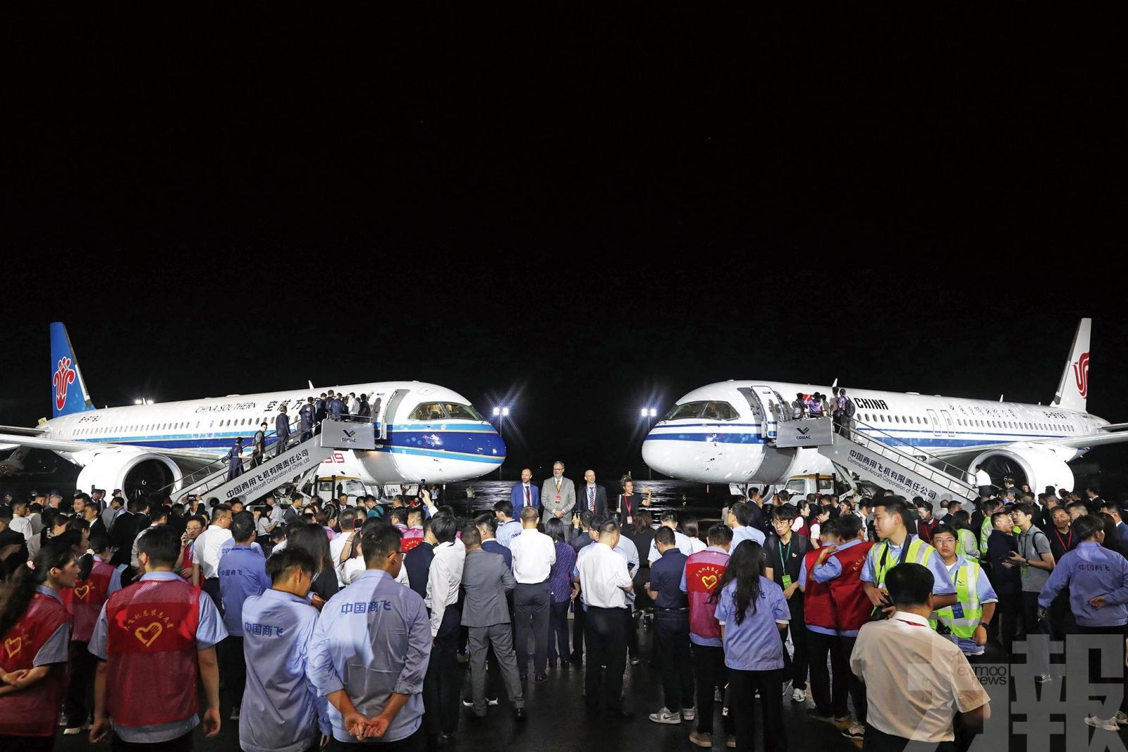 國航及南航接收首架C919飛機