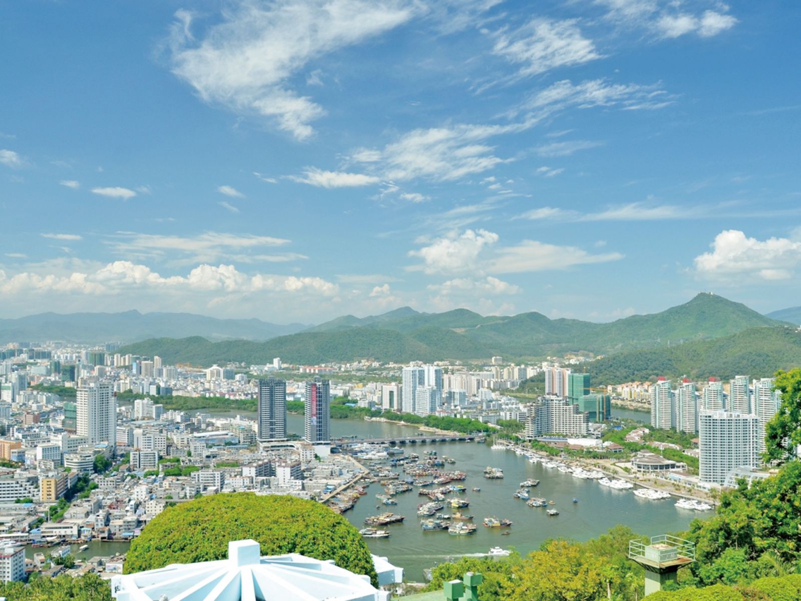 海南推動改革開放