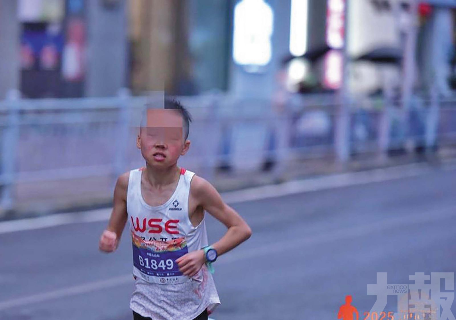 貴州12歲男孩參加半馬