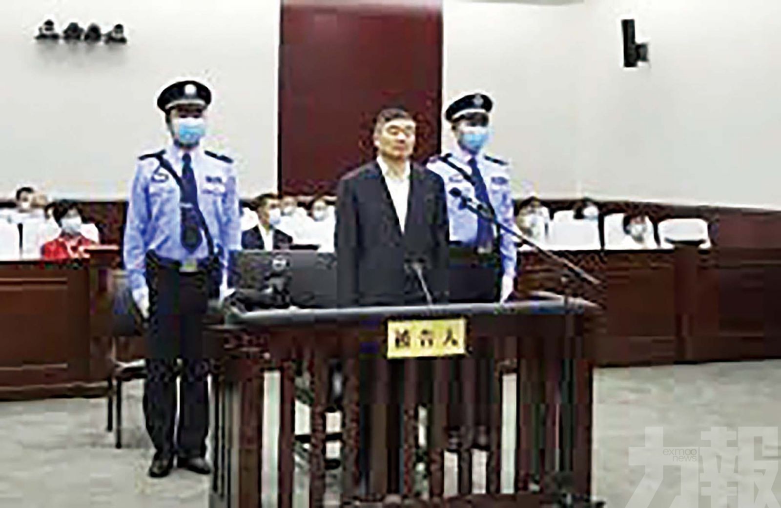 前國家開發銀行董事長胡懷邦