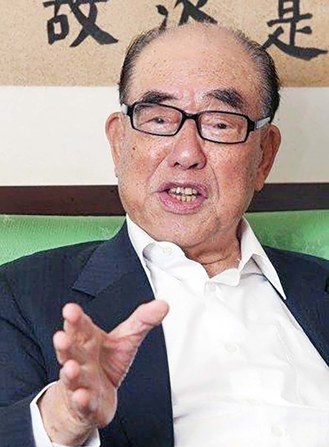 郝柏村肢體無力被送醫