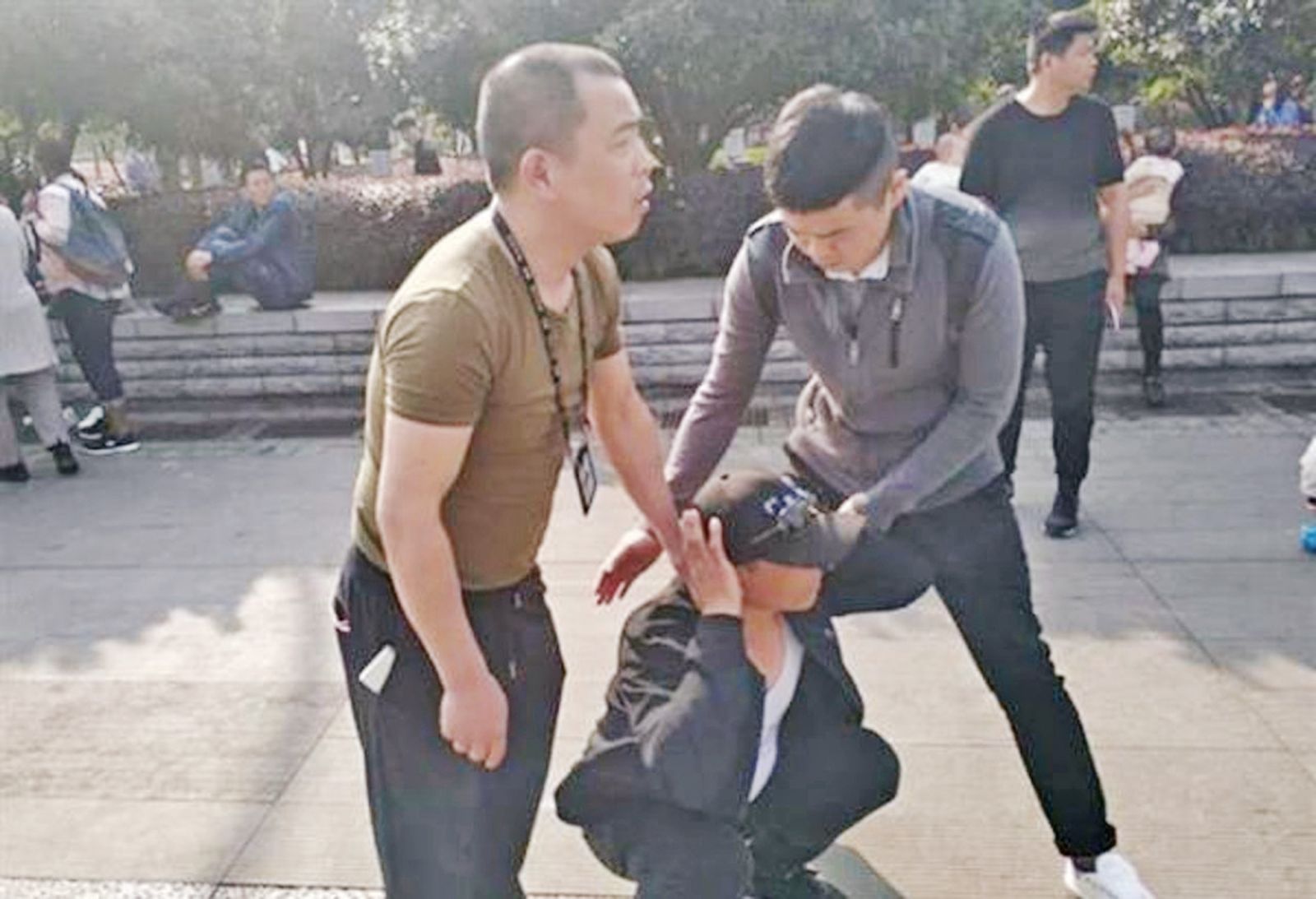 趁武漢大學櫻花商機