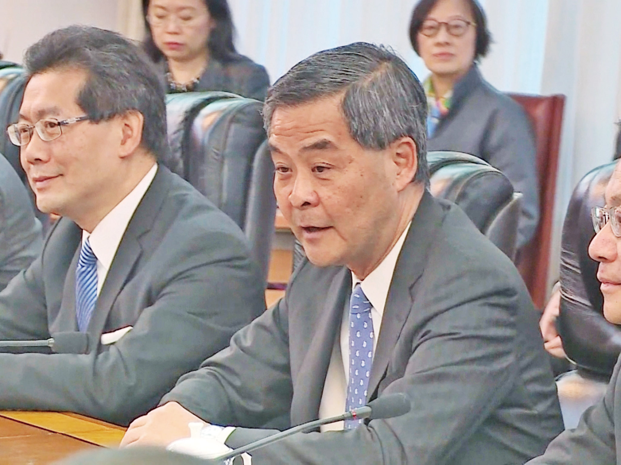 梁振英訪發改委