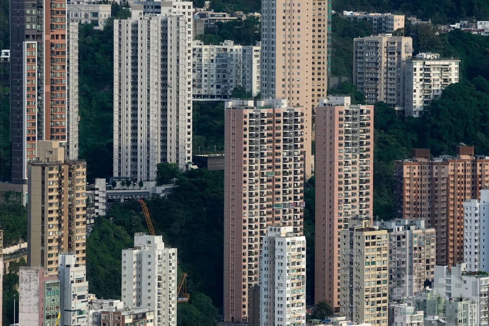 香港樓價連跌九個月累挫13.5%