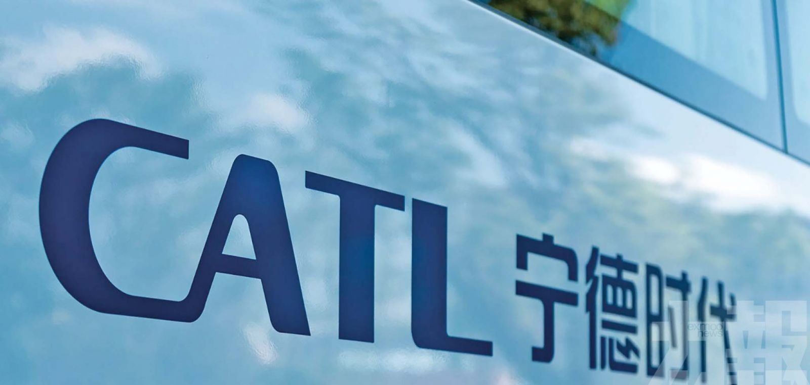 傳號召員工「896」工作制